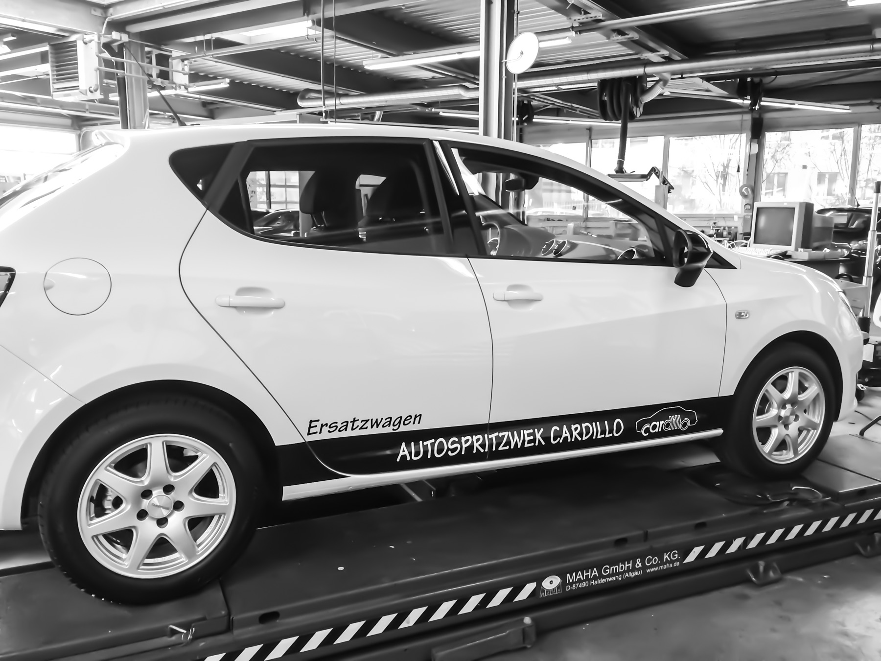 Fahrzeugbeschriftung / Car Wrapping – Referenz 35