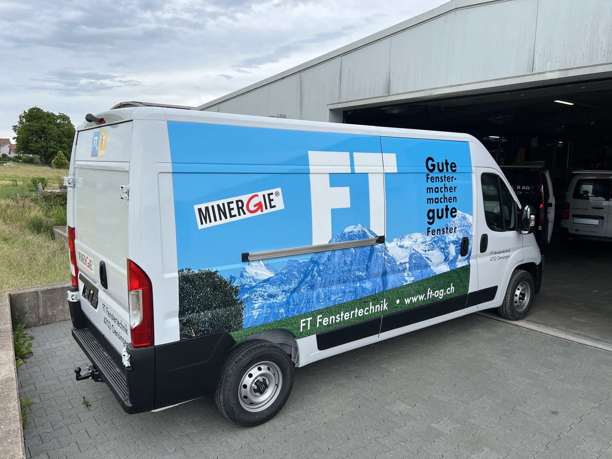 Fahrzeugbeschriftung / Car Wrapping – Referenz 13