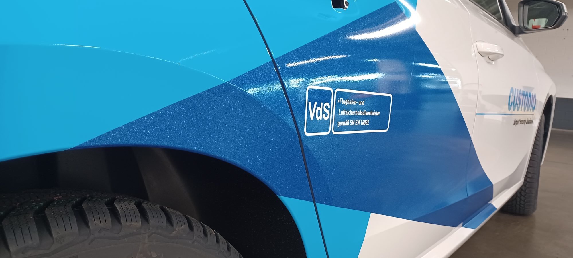 Fahrzeugbeschriftung / Car Wrapping – Referenz 4