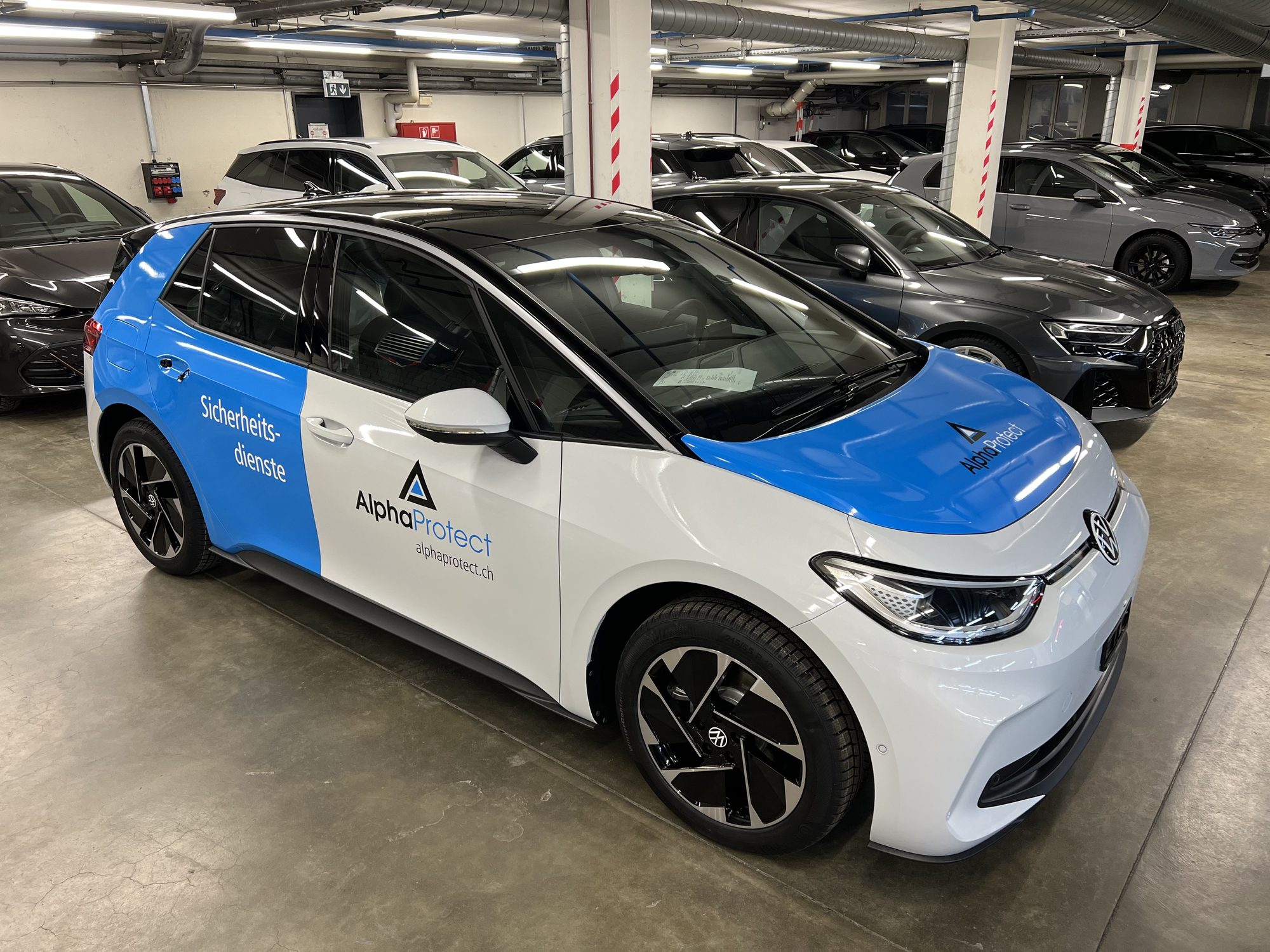 Fahrzeugbeschriftung / Car Wrapping – Referenz 16