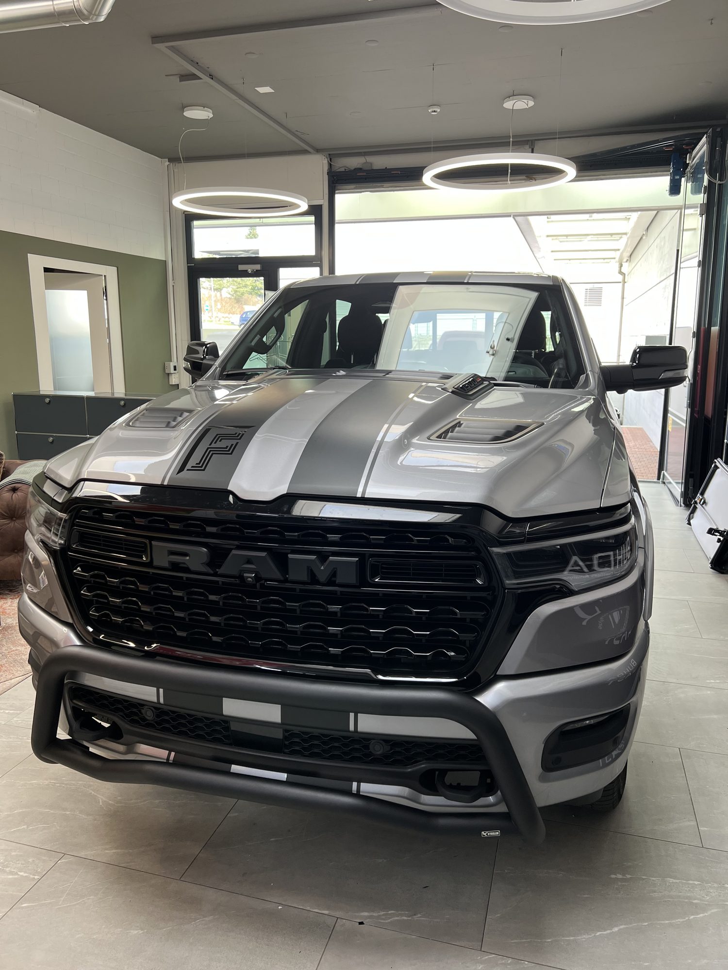 Fahrzeugbeschriftung / Car Wrapping – Referenz 17