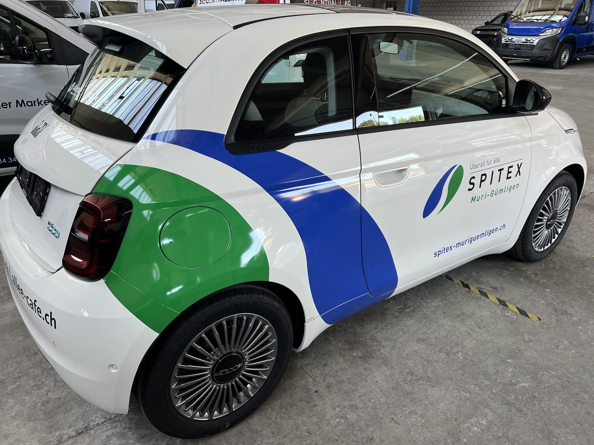 Fahrzeugbeschriftung / Car Wrapping – Referenz 21