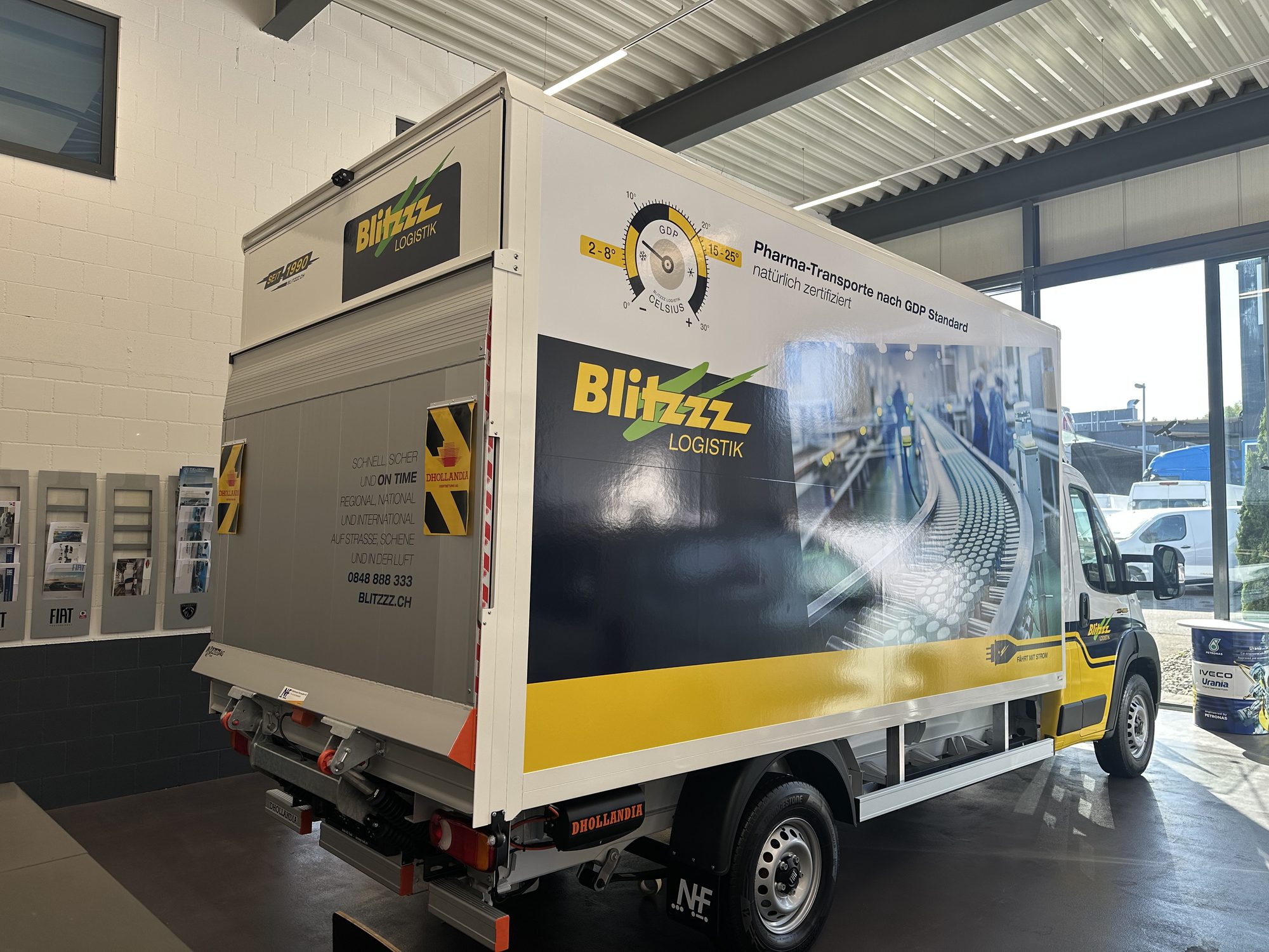 Fahrzeugbeschriftung / Car Wrapping – Referenz 24