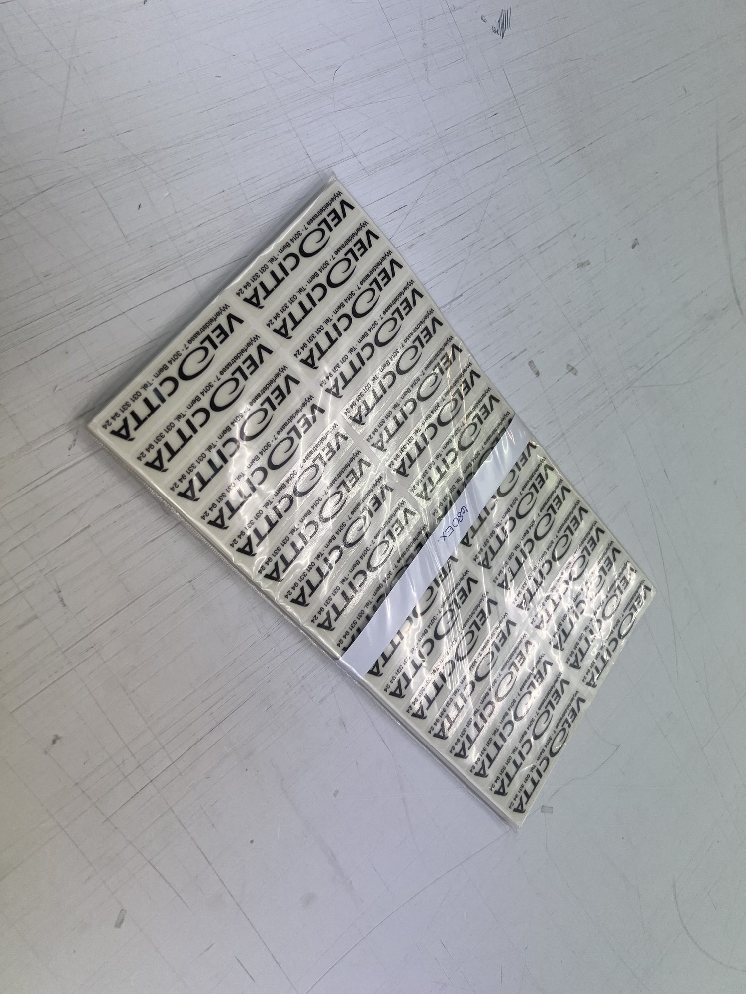 Schriften / Kleber – Referenz 3